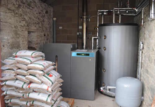 Case studies of Wood fuelled boiler systems by Pellets 2 Heat